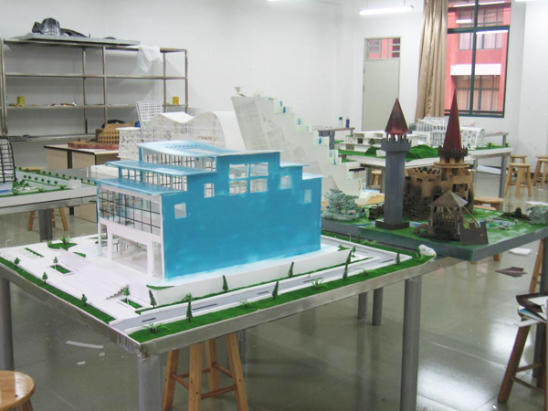 ����ģ�͹�˾������ģ������